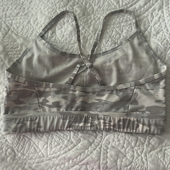 ALPHALETE SIZE MEDIUM - Picture 2 of 2